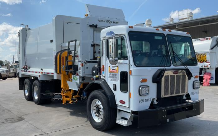 2025 Peterbilt 520-0