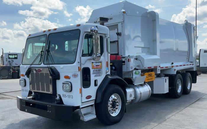 2025 Peterbilt 520-2