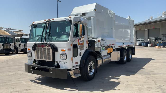 2025 Peterbilt 520-2