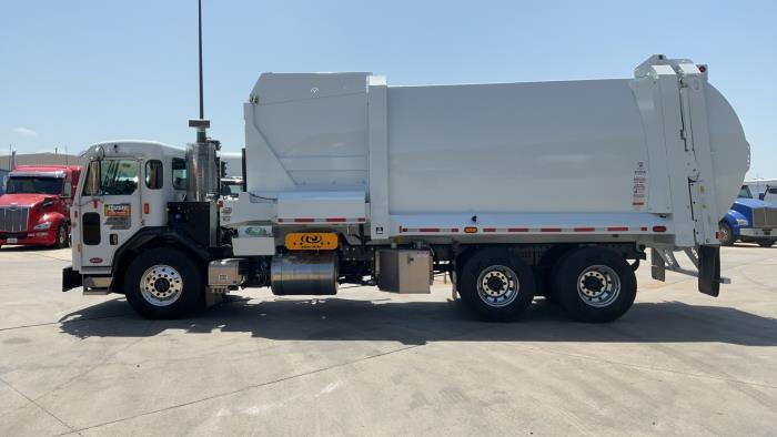 2025 Peterbilt 520-3