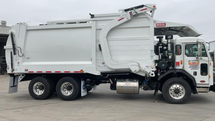 2025 Peterbilt 520-5