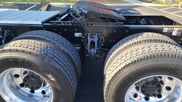 2020 Peterbilt 579-4