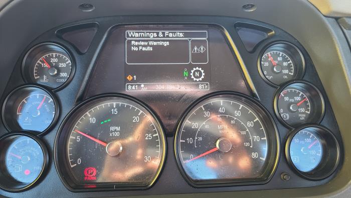 2020 Peterbilt 579-18