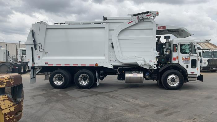 2025 Peterbilt 520-5