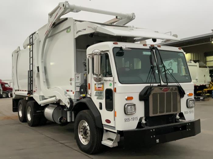 2025 Peterbilt 520-0