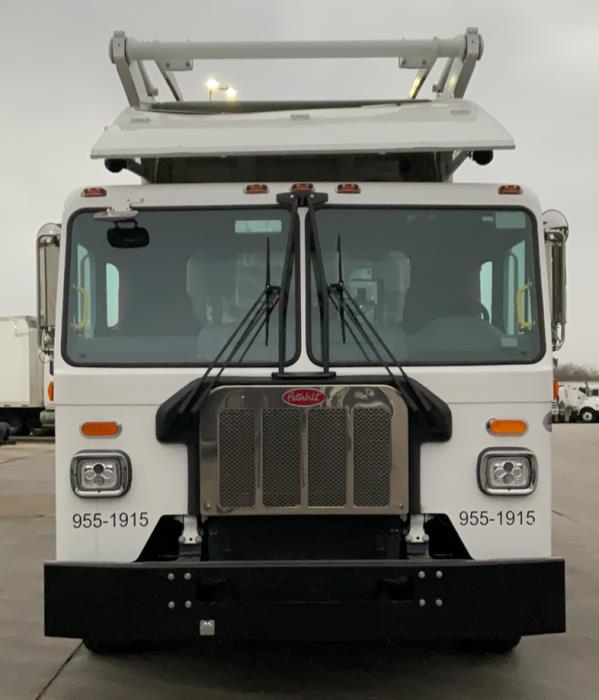 2025 Peterbilt 520-1