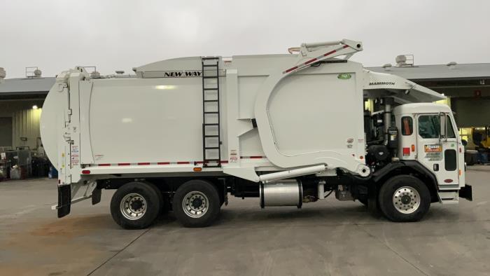 2025 Peterbilt 520-5