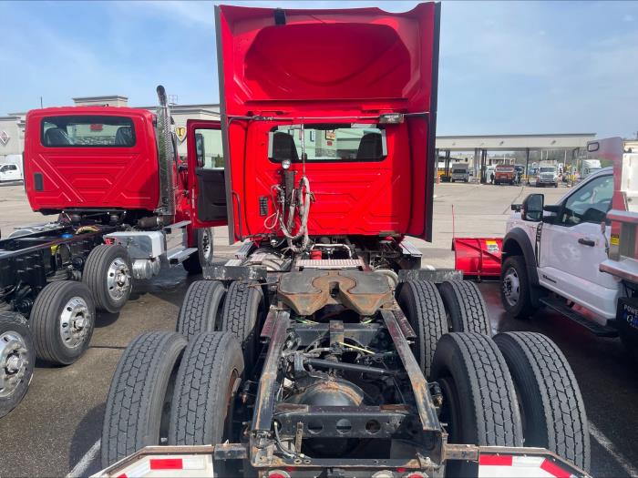 2020 International LT625-8