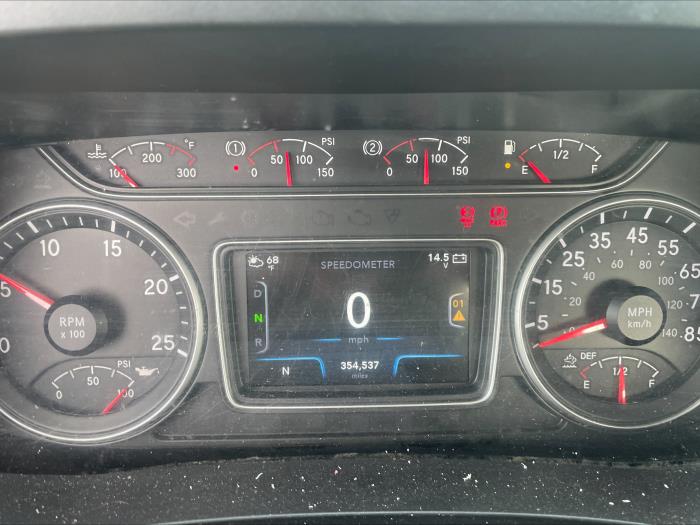 2020 International LT625-4