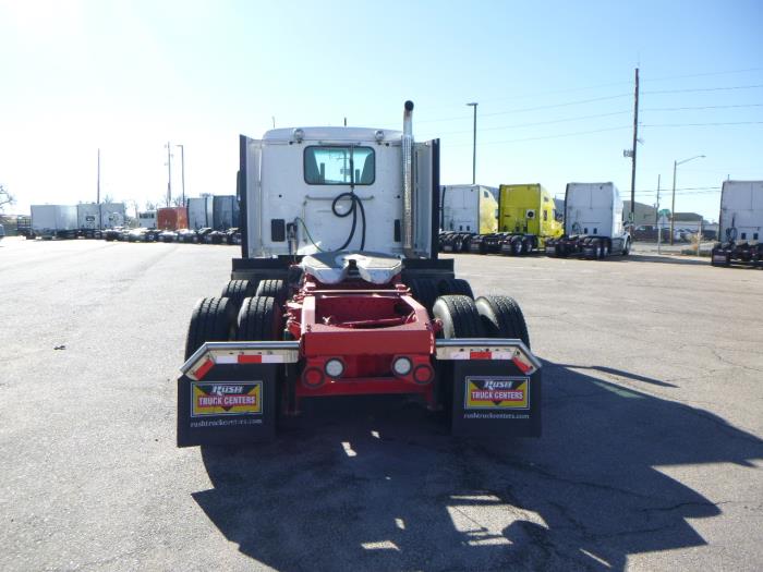 2023 Peterbilt 567-5