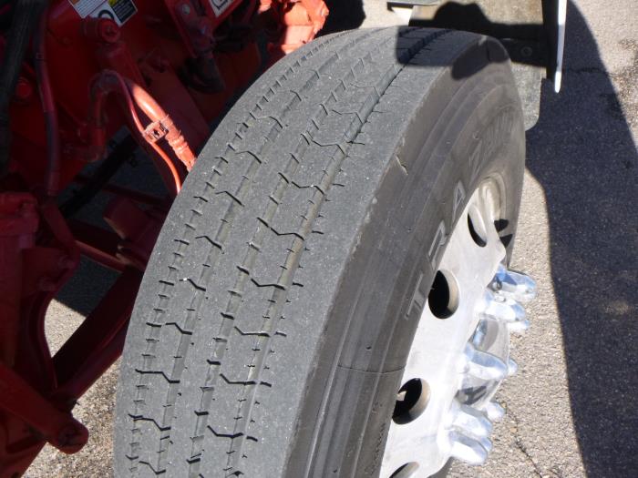 2023 Peterbilt 567-10