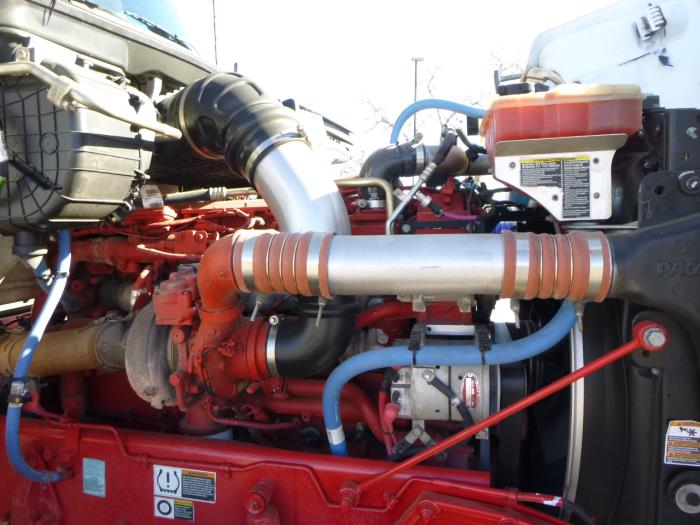 2023 Peterbilt 567-12