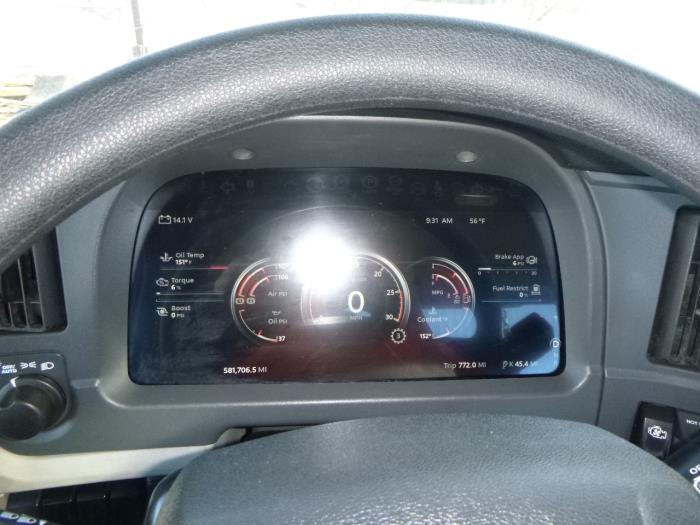 2023 Peterbilt 567-17