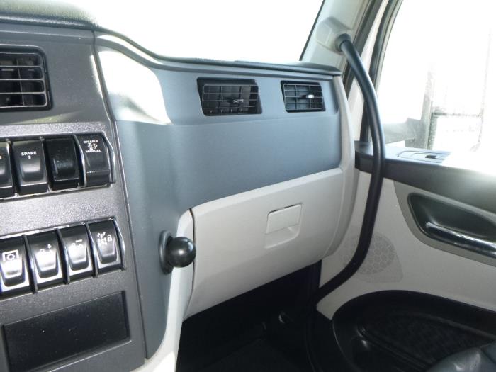 2023 Peterbilt 567-22