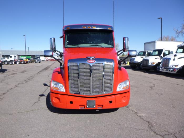 2021 Peterbilt 579-2