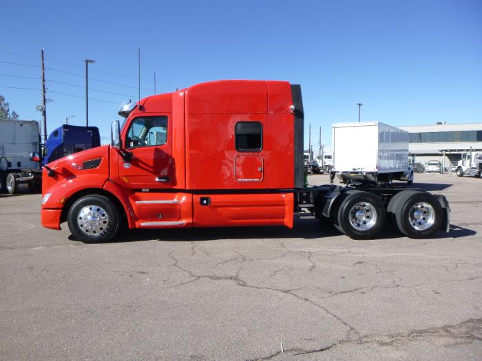 2021 Peterbilt 579-3