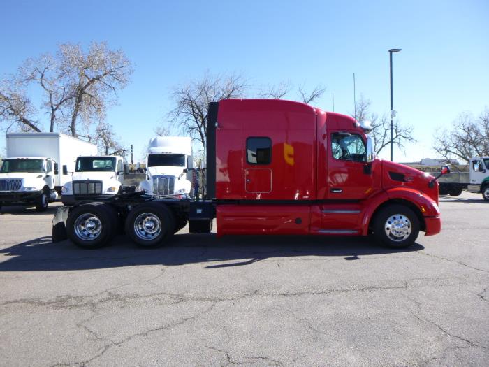 2021 Peterbilt 579-7