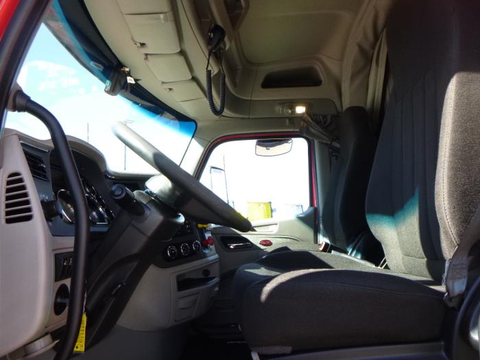 2021 Peterbilt 579-14