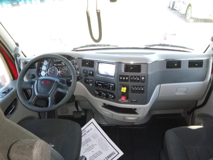 2021 Peterbilt 579-26