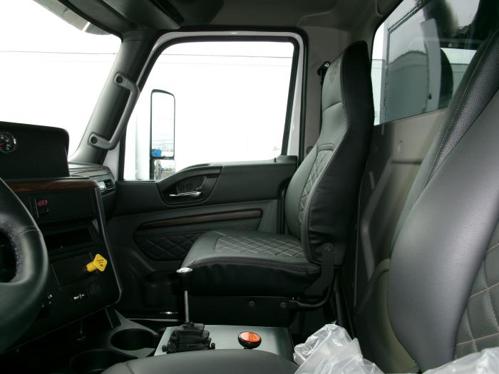 2026 International HX620-10