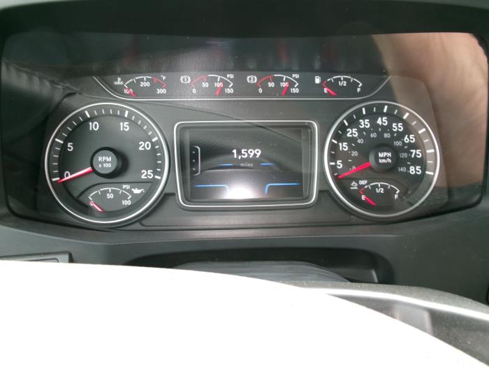 2026 International HX620-13