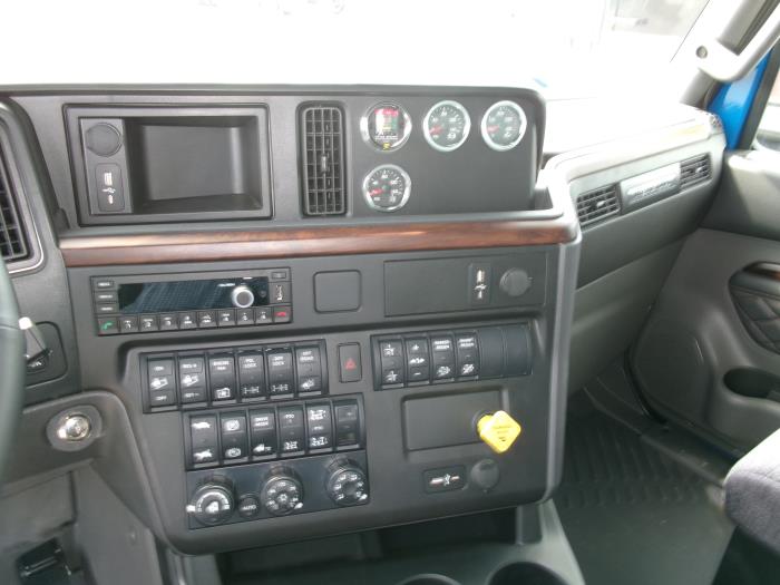 2026 International HX620-12