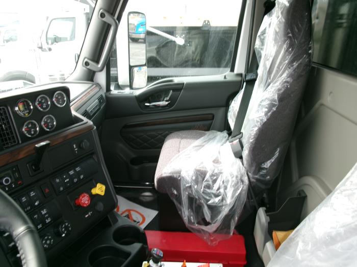 2026 International HX620-12