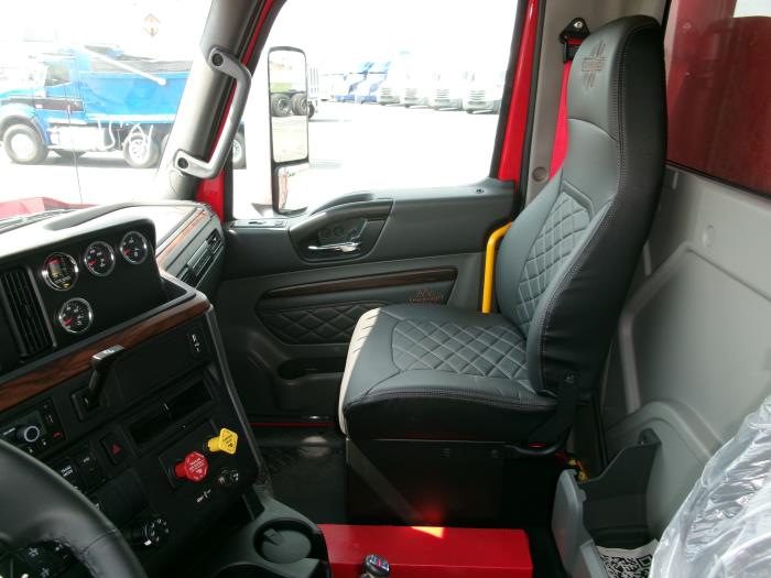 2026 International HX620-11