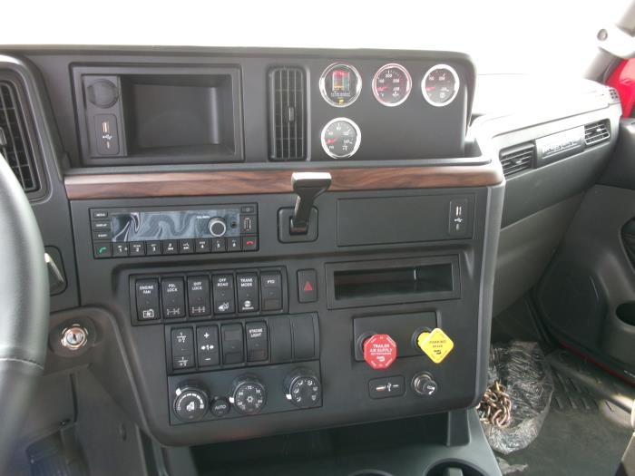 2026 International HX620-12