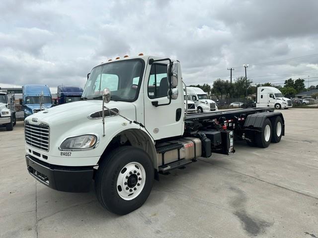2018 Freightliner Business Class M2 106-0