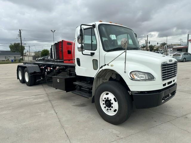 2018 Freightliner Business Class M2 106-12