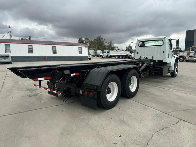 2018 Freightliner Business Class M2 106-13