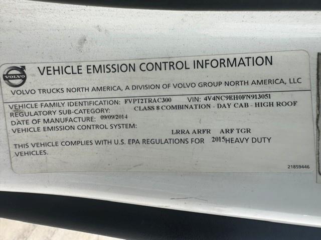 2015 Volvo VNL64T300-5