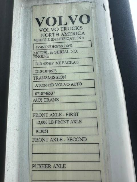 2015 Volvo VNL64T300-7