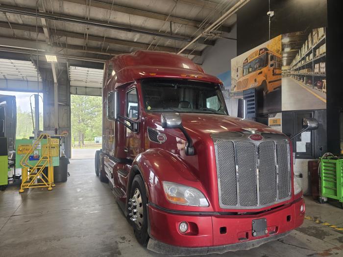 2022 Peterbilt 579-1