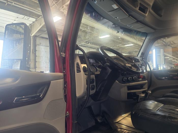 2022 Peterbilt 579-2