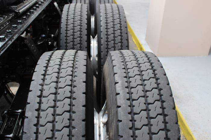 2025 Peterbilt 567-5