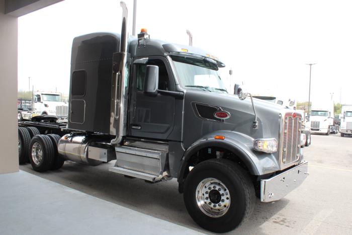 2025 Peterbilt 567-7