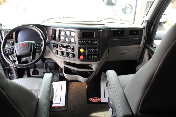 2025 Peterbilt 567-16