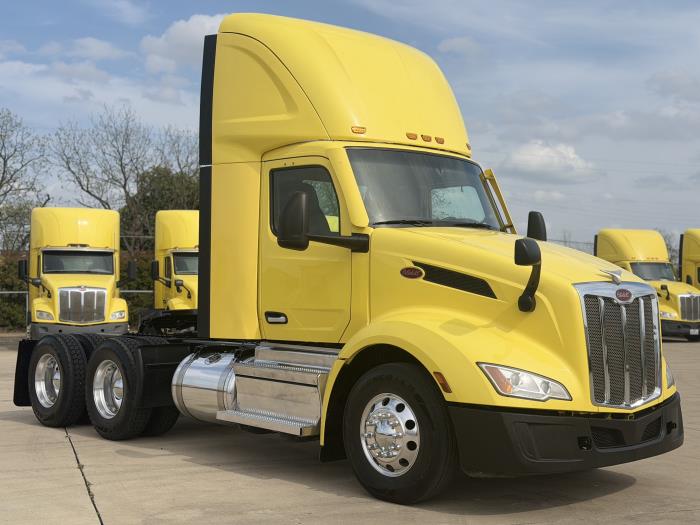2022 Peterbilt 579-4