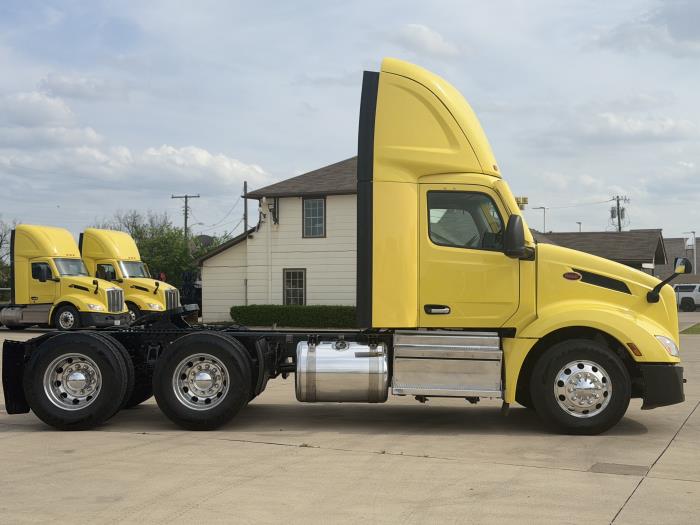 2022 Peterbilt 579-5