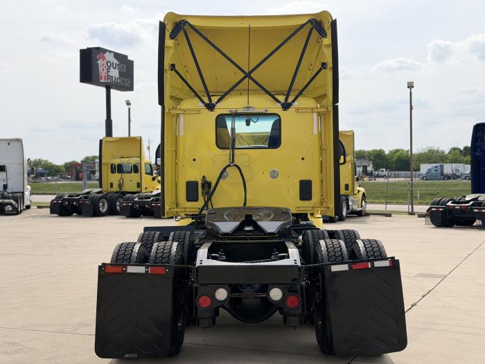 2022 Peterbilt 579-7
