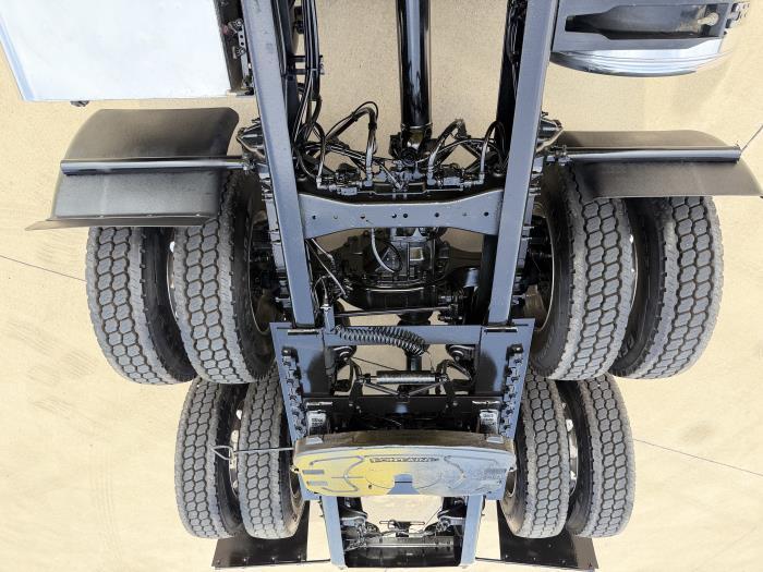 2022 Peterbilt 579-16