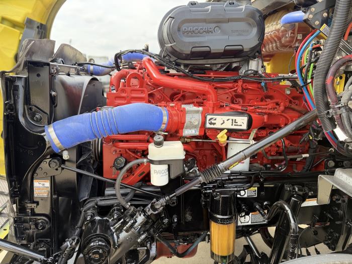 2022 Peterbilt 579-18