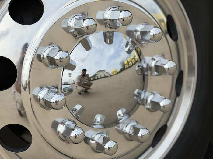 2022 Peterbilt 579-24