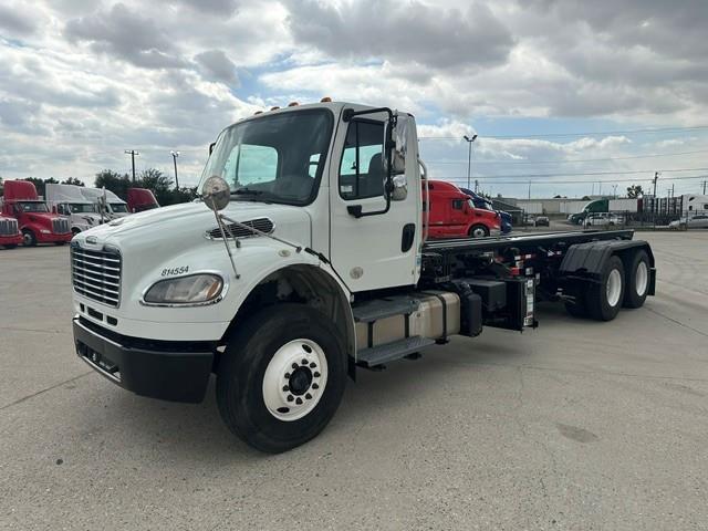2018 Freightliner Business Class M2 106-0