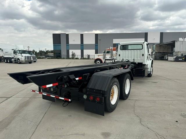 2018 Freightliner Business Class M2 106-16