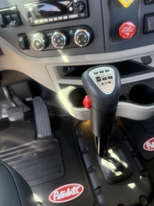 2027 Peterbilt 567 - image 11