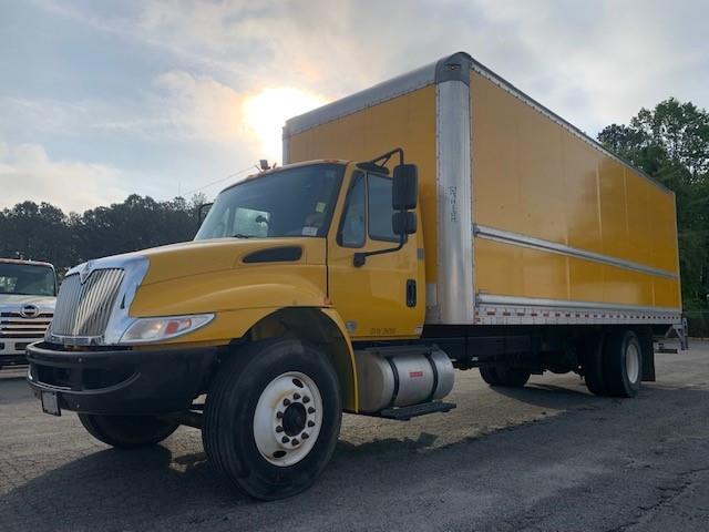 2018 International 4300-4X2-0