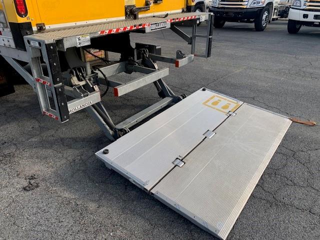 2018 International 4300-4X2-10